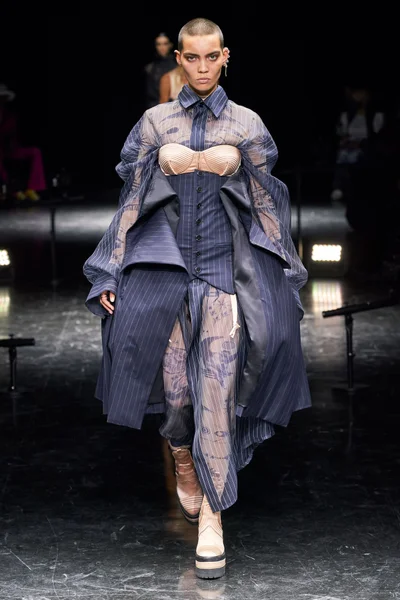Look 1